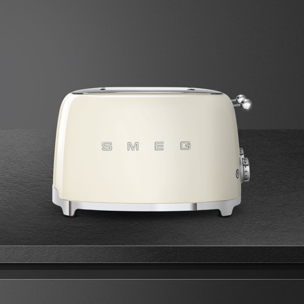  Тостер Smeg TSF03CREU