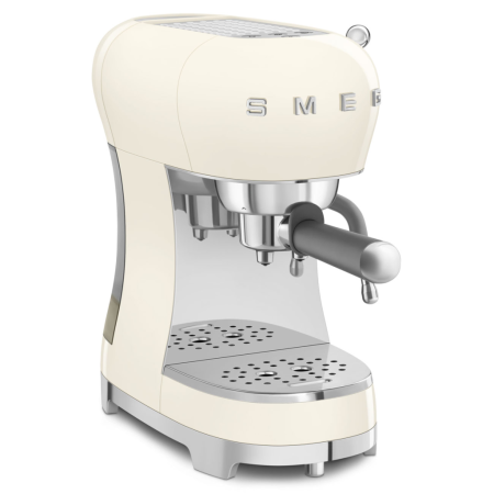  Кофеварка Smeg ECF02CREU
