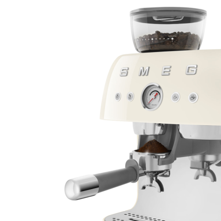  Кофеварка Smeg EGF03CREU