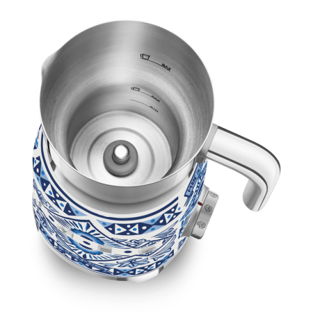  Вспениватель Smeg MFF01DGBEU