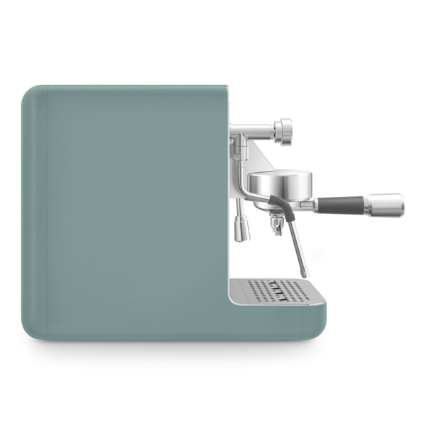 Кофеварка Smeg EMC02EGMEU
