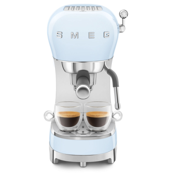  Кофеварка Smeg ECF02PBEU