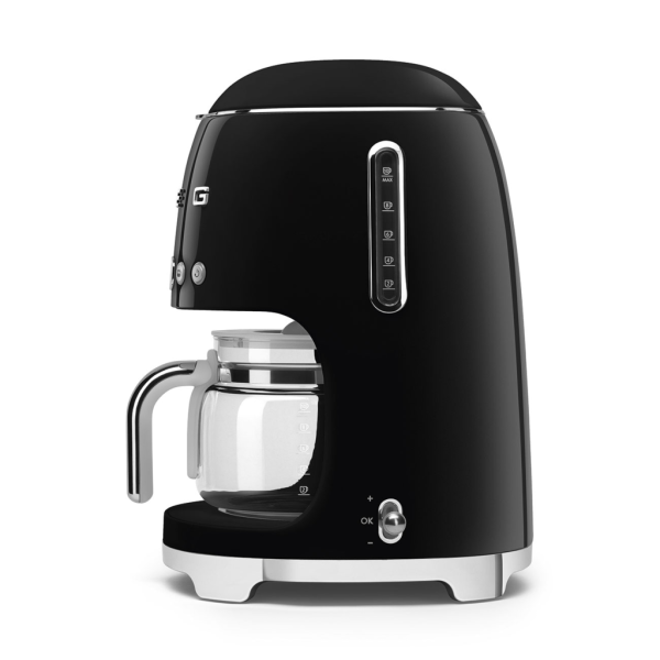  Кофеварка Smeg DCF02BLEU