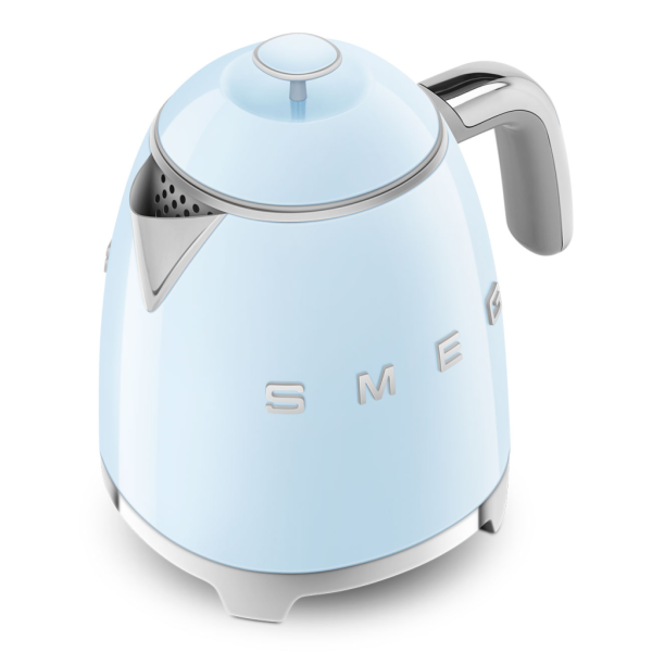  Электрический чайник Smeg KLF05PBEU