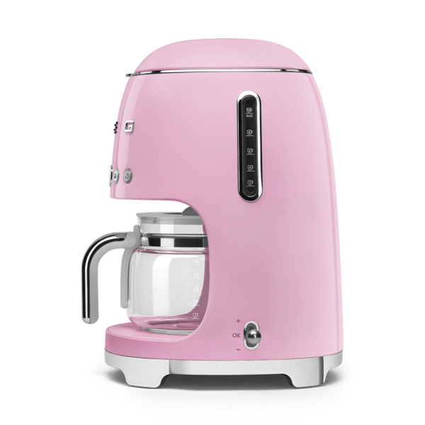  Кофеварка Smeg DCF02PKEU