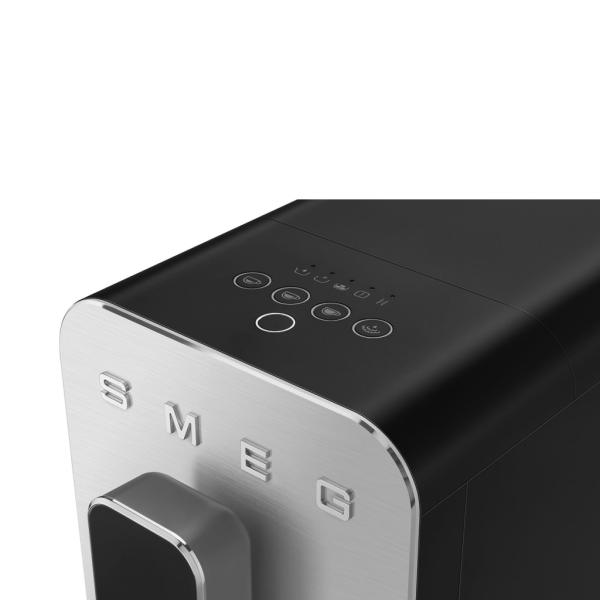  Кофеварка Smeg BCC12BLMEU