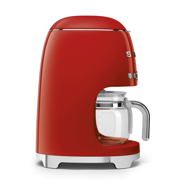  Кофеварка Smeg DCF02RDEU