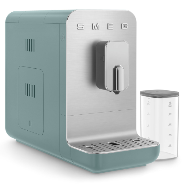  Кофеварка Smeg BCC13EGMEU