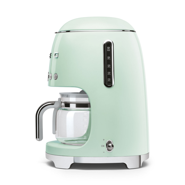  Кофеварка Smeg DCF02PGEU