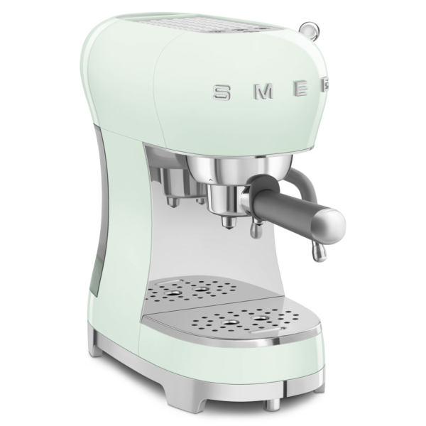  Кофеварка Smeg ECF02PGEU