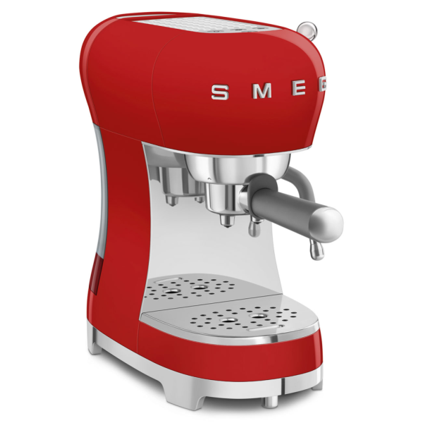  Кофеварка Smeg ECF02RDEU