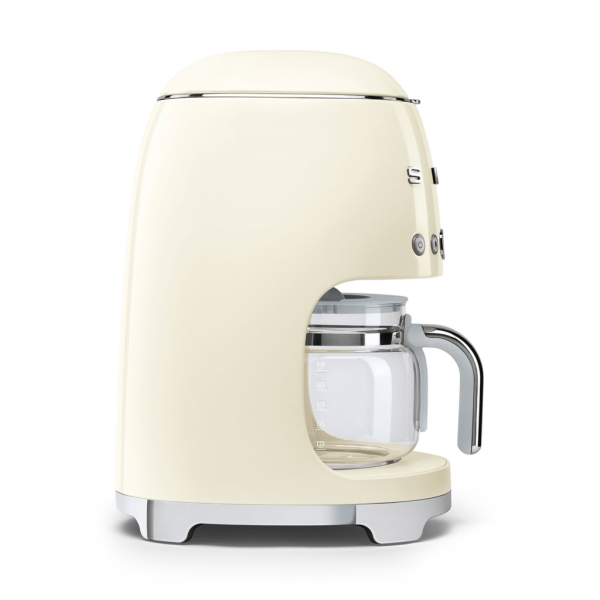  Кофеварка Smeg DCF02CREU